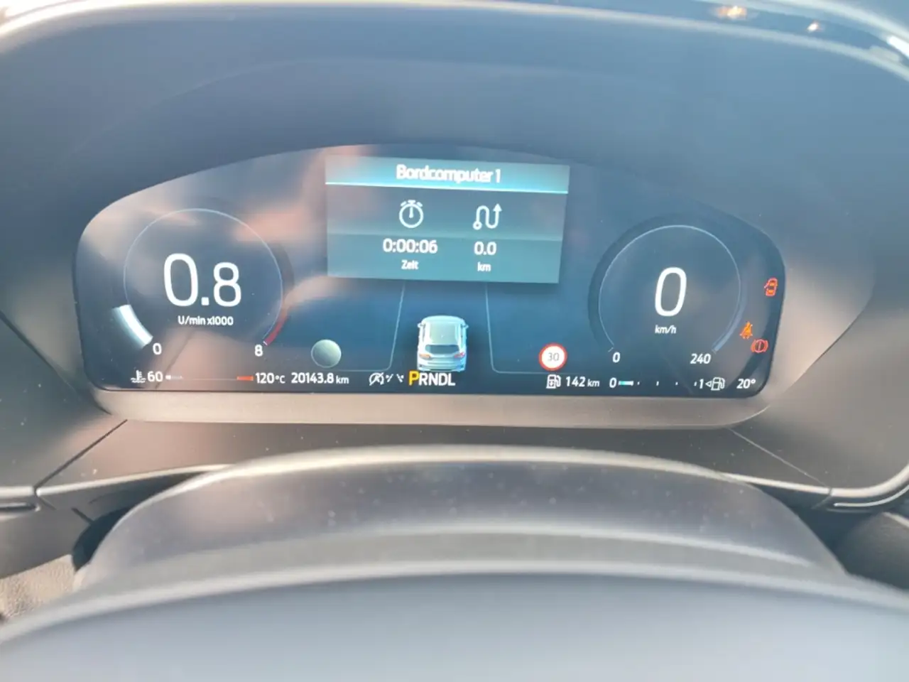 Ford Focus ST-Line X NAVI ACC Autom HUD AHK SYNC4 SHZ FSH LRH — Galerie du véhicule 10