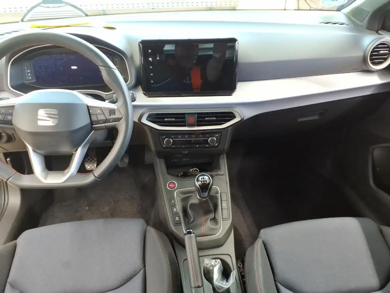 SEAT Ibiza FR 1,0 TSI — معرض صور السيارة 6