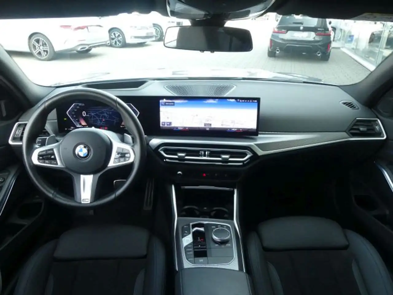BMW 320 i Tour M Sportp. AHK°ACC°-HIFI°AdLED°elSitze — Vehicle gallery 15