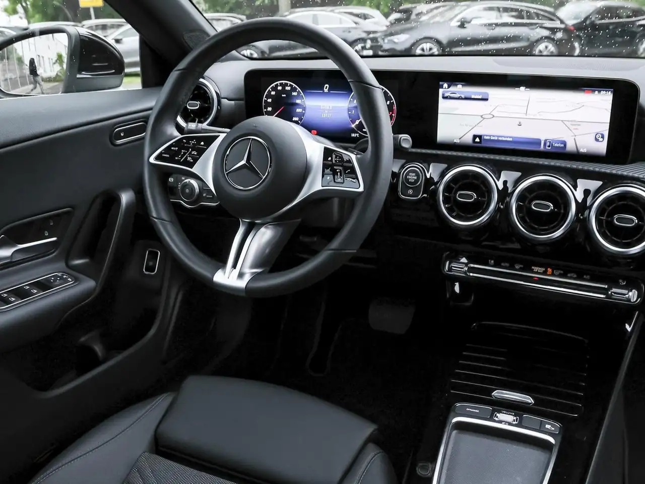 Mercedes-Benz CLA 200 Rückfahrkamera Sitzheizung MBUX-Navi LED — معرض صور السيارة 7