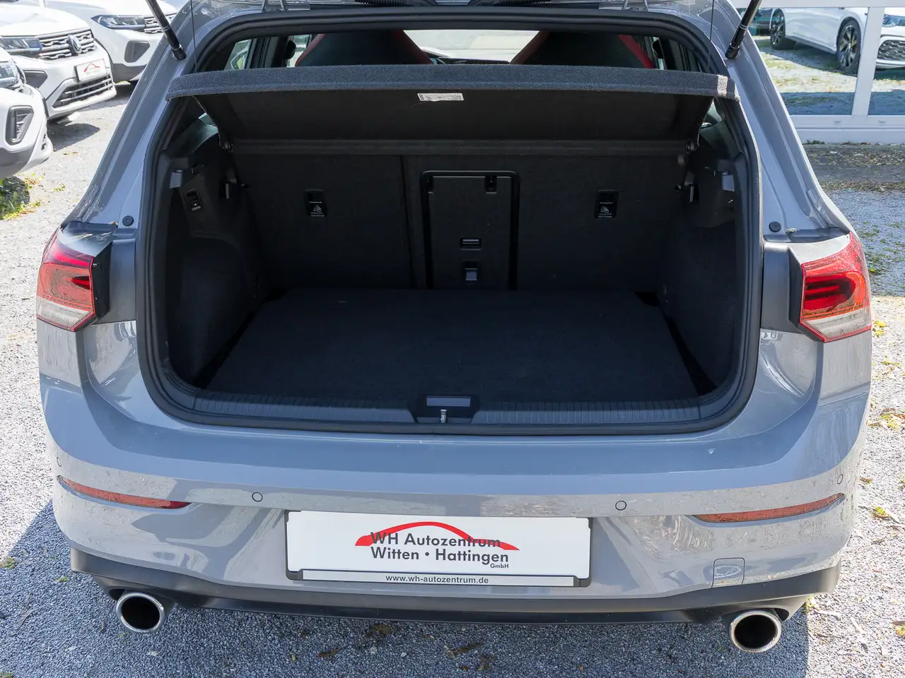 Volkswagen Golf GTI NAVI AHK REARVIEW LED PDC ACC SITZHZG — معرض صور السيارة 15