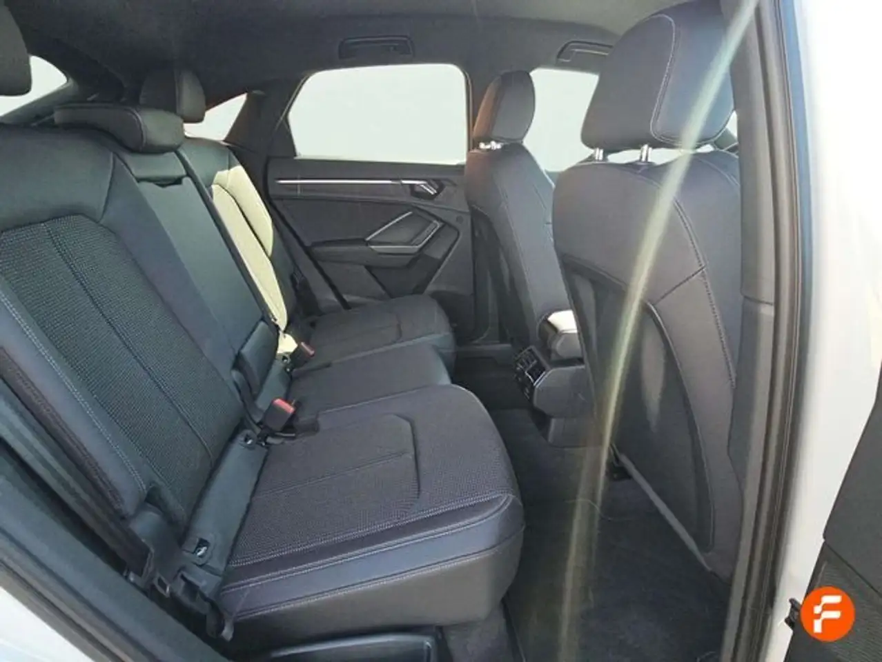 Audi Q3 35 TFSI S line S tronic — Galería del vehículo 16