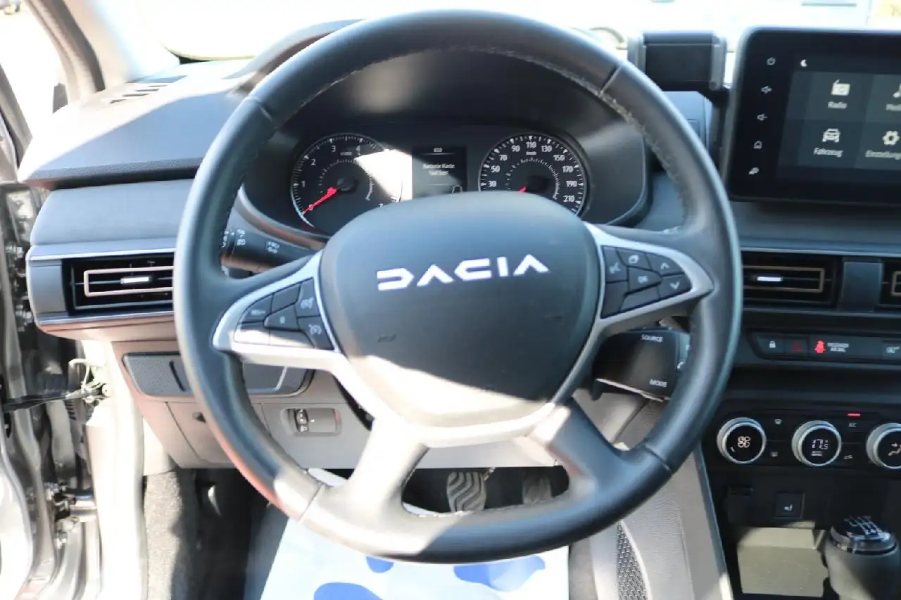 Dacia Jogger Extreme TCE 110-7 SITZER-KLIMA-KAMERA-LED-PDC-AHZK — Galería del vehículo 4