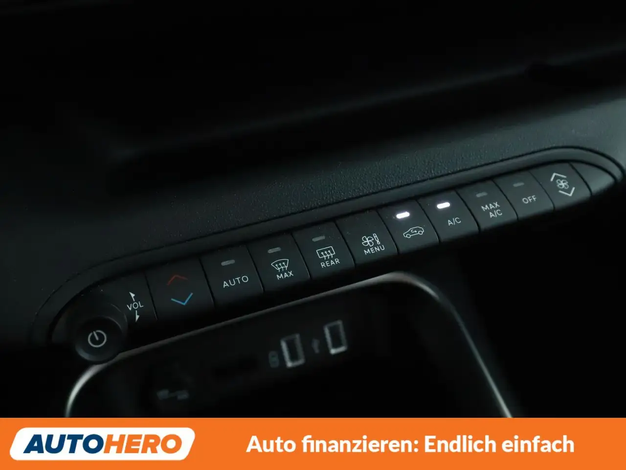 Jeep Avenger 1.2 T-GDI Altitude*NAVI*ACC*PDC*SHZ*LIM* — Vehicle gallery 24
