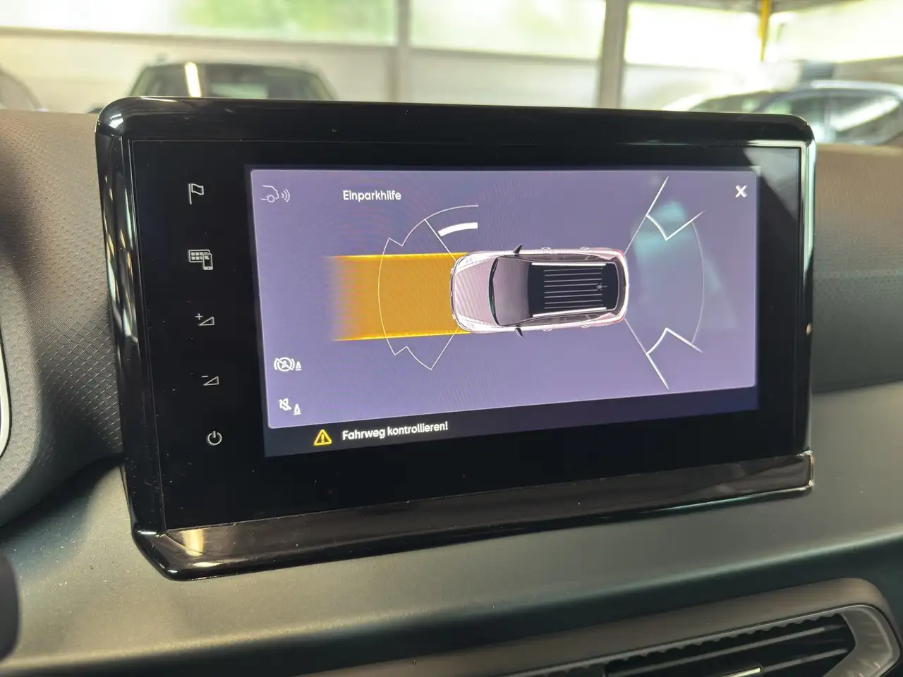 SEAT Arona 1.0 TSI Xperience — Vehicle gallery 18