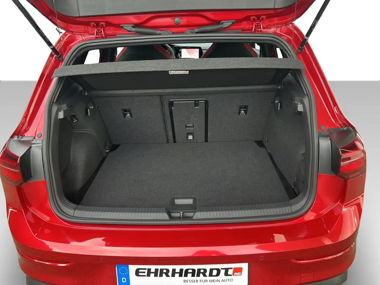 Volkswagen Golf VIII 2.0 TSI DSG GTI DCC AHK*HARMAN*HUD*IQ-LIGH... — Galerie du véhicule 9