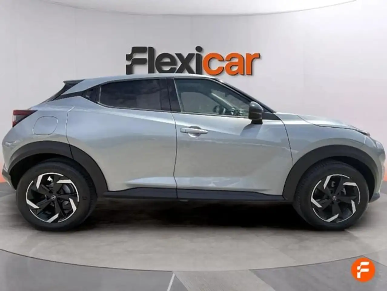 Nissan Juke DIG-T 84 kW (114 CV) 6M/T Acenta — معرض صور السيارة 9