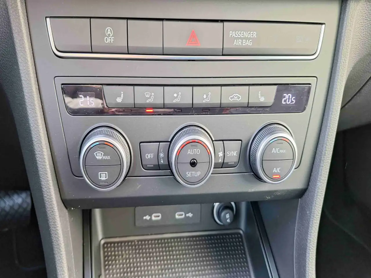 SEAT Ateca Ateca Vamos 1.5 TSI DSG 5 Jahre Garantie — Vehicle gallery 17