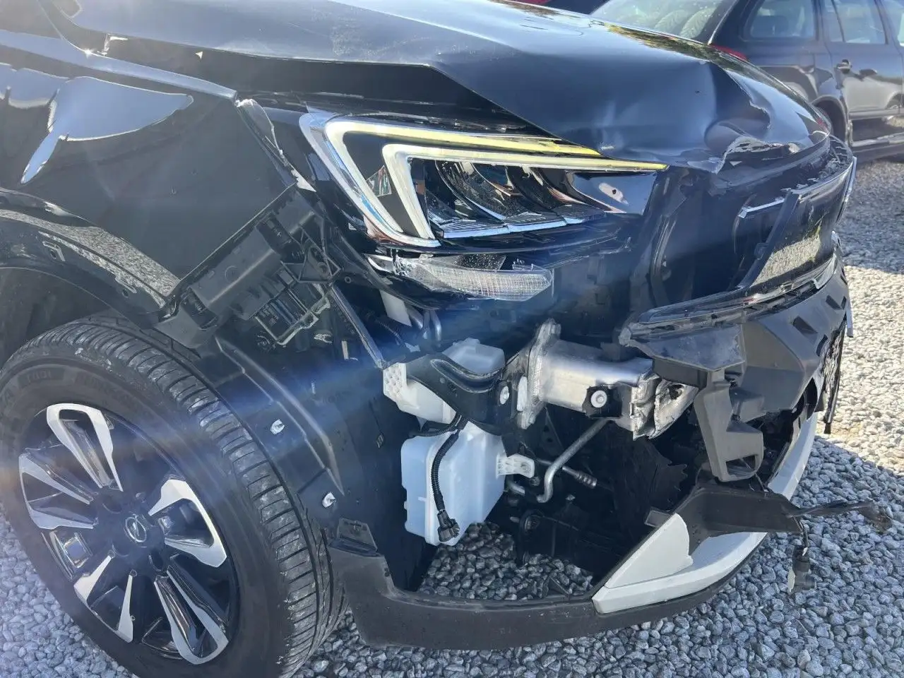 Opel Crossland X Crossland Elegance Paket Klima Navi — Galería del vehículo 4