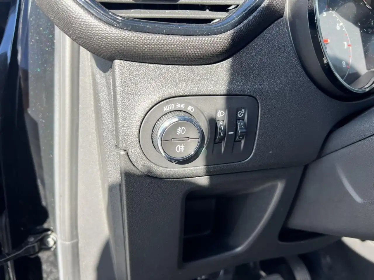 Opel Crossland X Crossland Elegance Paket Klima Navi — Galería del vehículo 15