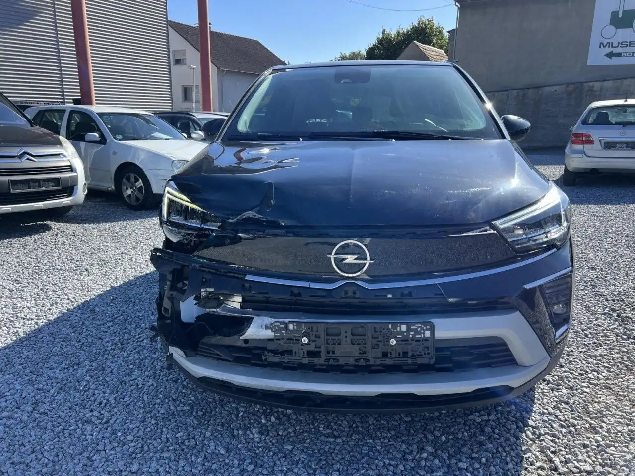 Opel Crossland X Crossland Elegance Paket Klima Navi — Galería del vehículo 2