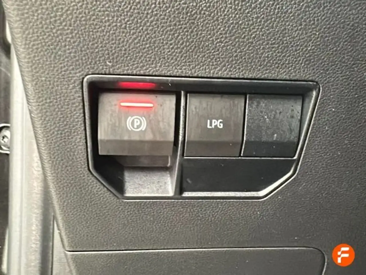 Dacia Duster 1.0 TCe ECO-G Essential 4x2 74kW — معرض صور السيارة 19
