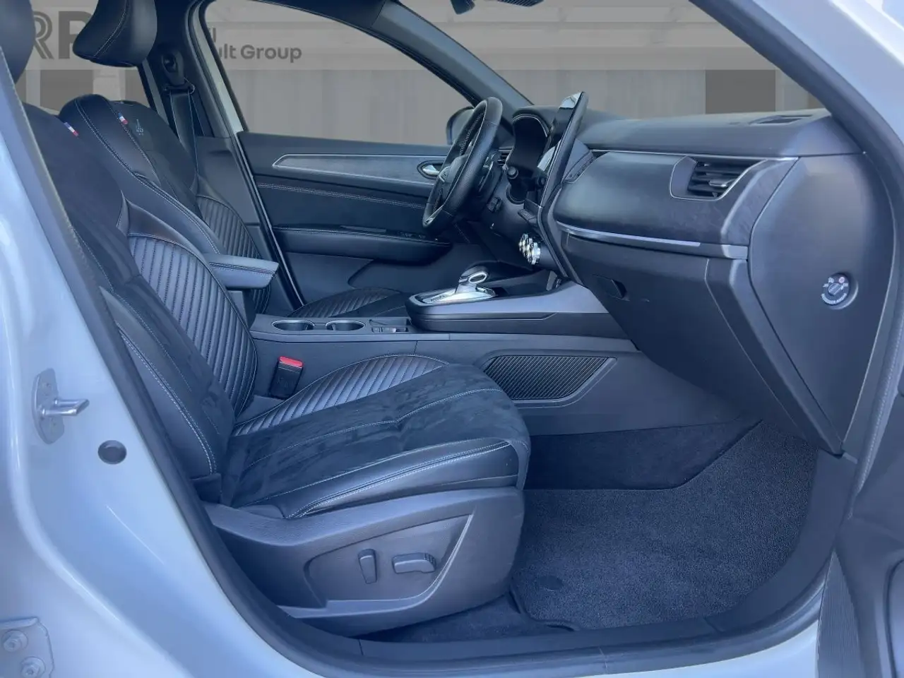 Renault Arkana RIT ALPINE Mild Hybrid 160 EDC SHZ AHK — Galería del vehículo 9