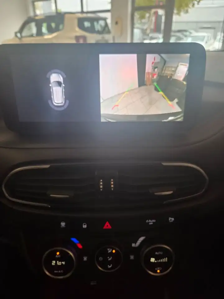 Fiat Tipo LIFE 1.5 GSE Hybrid (130 PS) 7DCT — Galería del vehículo 15