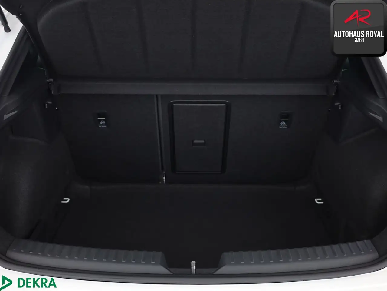 CUPRA Leon 1.5 eTSI MEMORY,VOLLLEDER,ACC,KESSY,CARPLAY — Vehicle gallery 19