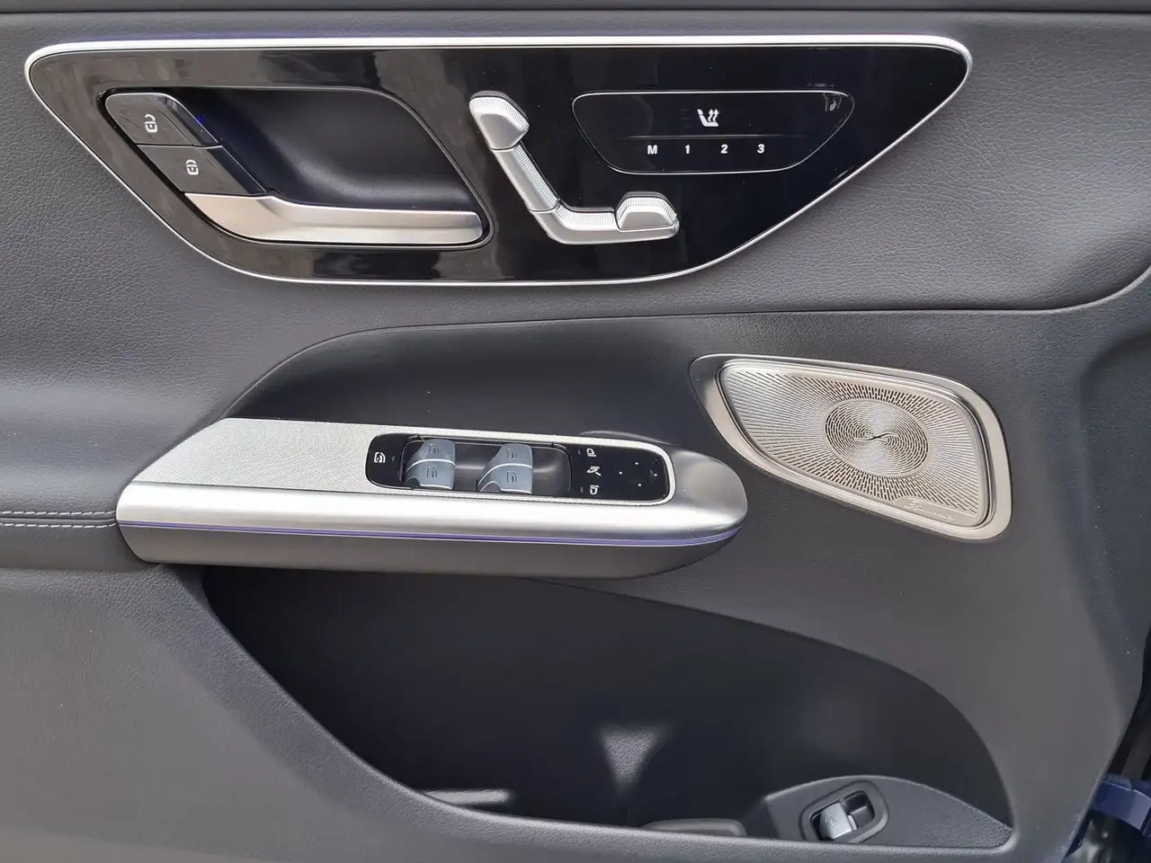 Mercedes-Benz GLC 300 4M AMG Prem/HuD/Winter/Keygo/360°/Sound/ — Galería del vehículo 14