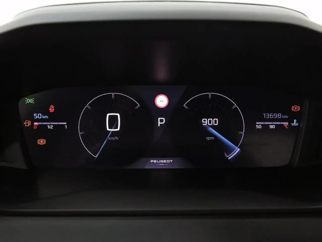 Peugeot 2008 1.2 PureTech S&S Allure EAT8 130 — معرض صور السيارة 15