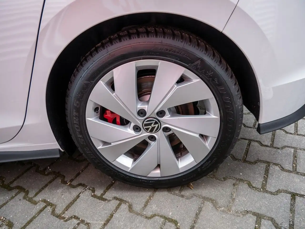 Volkswagen Golf GTI 2.0 TSI DSG Climatronic NAVI LED PDC SH — Vehicle gallery 6