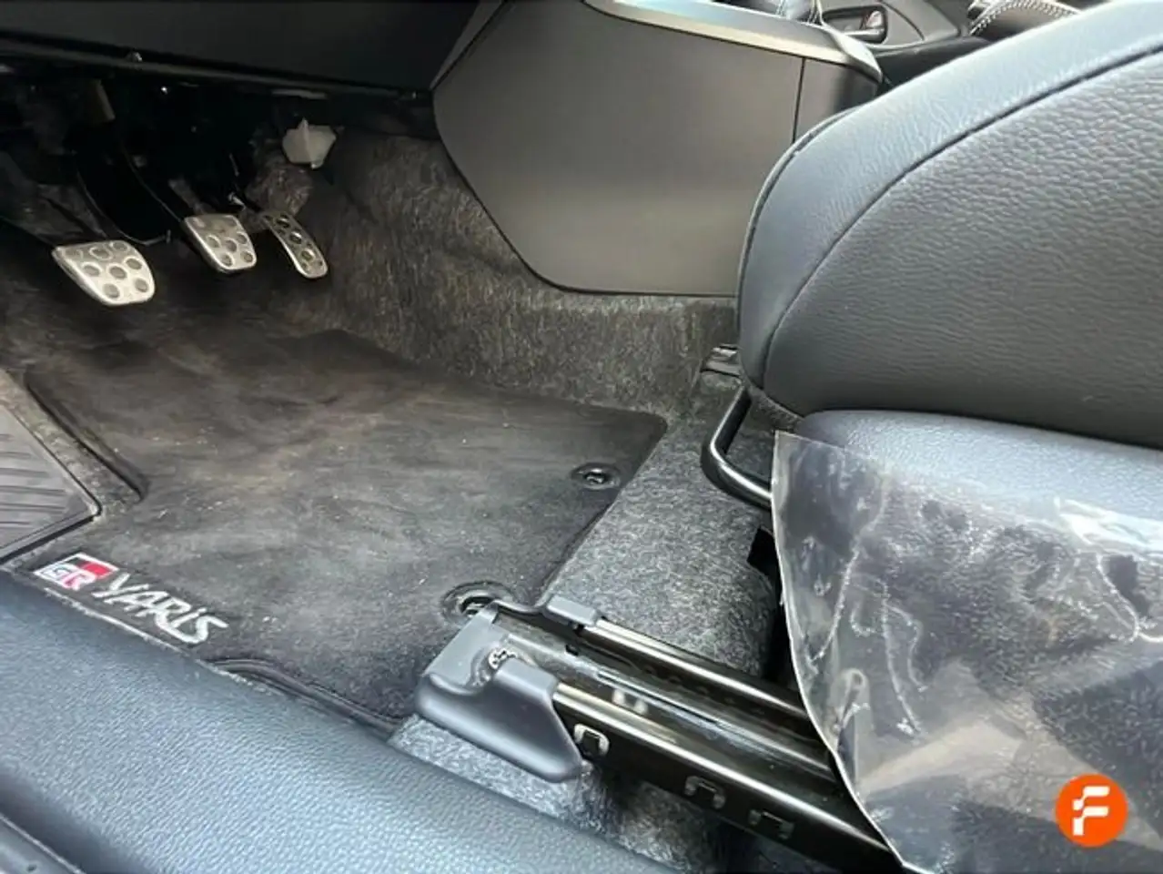 Toyota Yaris 1.6T 276 MANUAL RZ — معرض صور السيارة 25