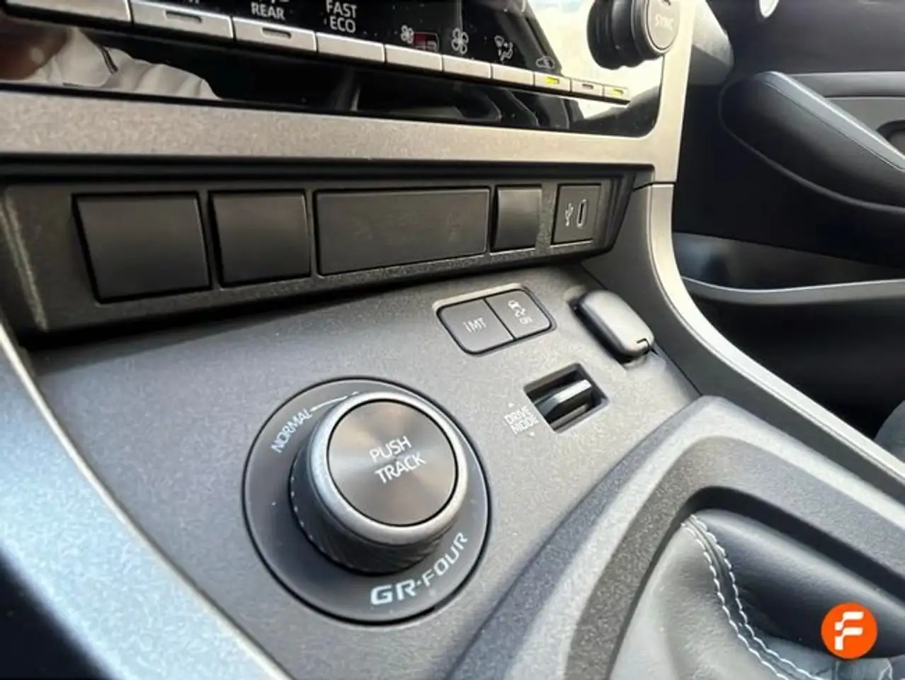 Toyota Yaris 1.6T 276 MANUAL RZ — معرض صور السيارة 20