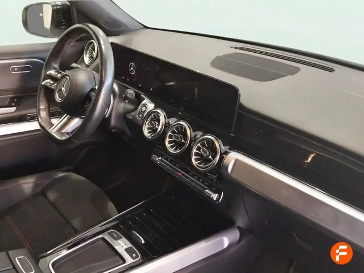 Mercedes-Benz GLB 200 d — Galería del vehículo 9