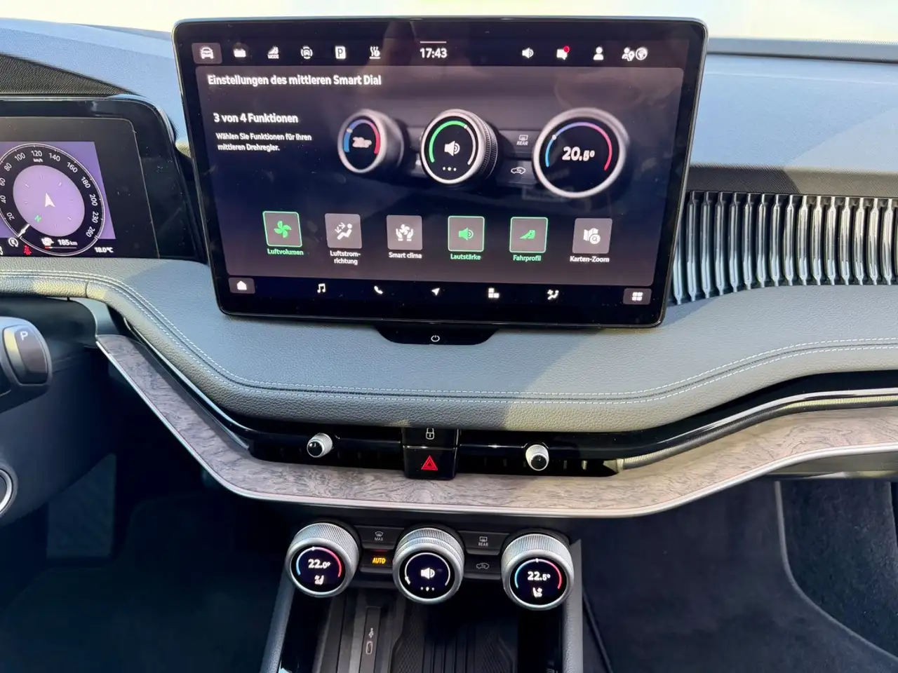 Skoda Superb 1.5 TSI iV 150kW L&K *AHK*DCC — Galería del vehículo 16