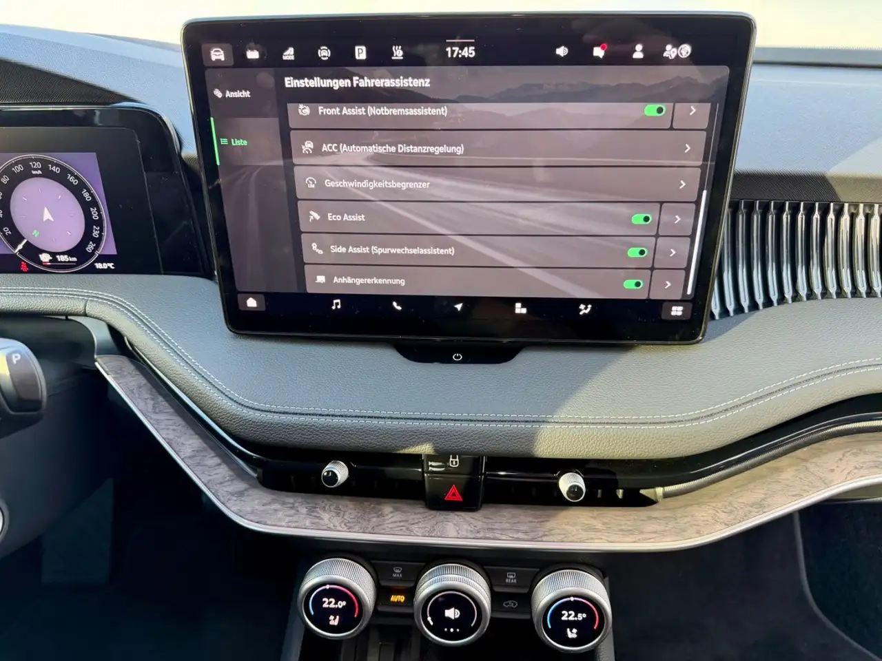 Skoda Superb 1.5 TSI iV 150kW L&K *AHK*DCC — Galería del vehículo 15