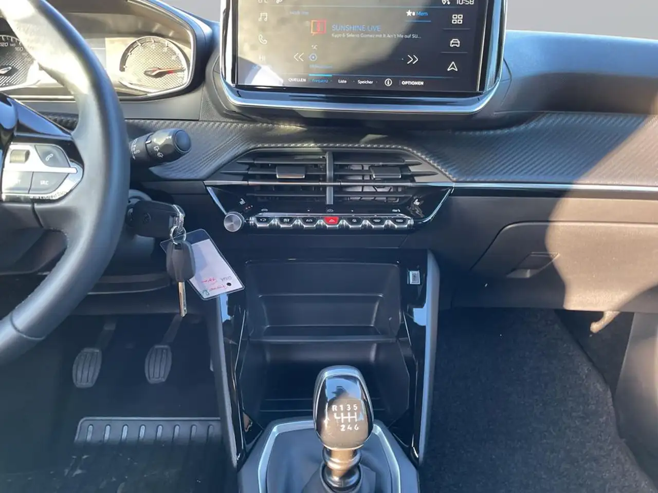 Peugeot 2008 Neuer 2008 Active Pu — Vehicle gallery 12
