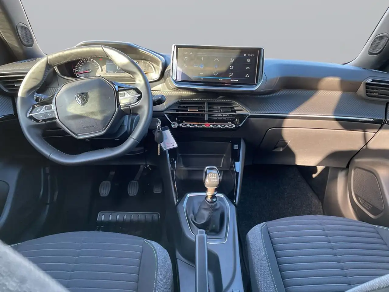 Peugeot 2008 Neuer 2008 Active Pu — Vehicle gallery 10