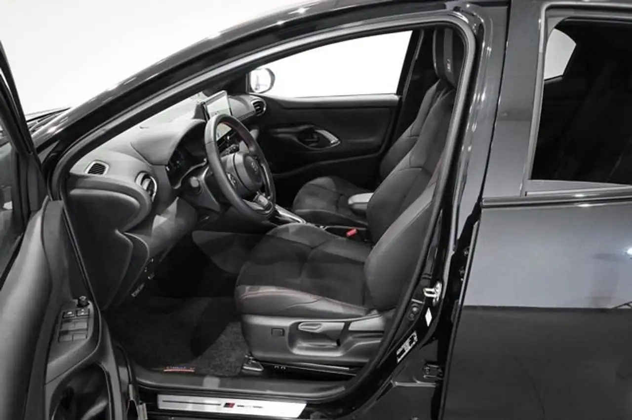 Toyota Yaris 5p 130H GR Sport — Galerie du véhicule 10