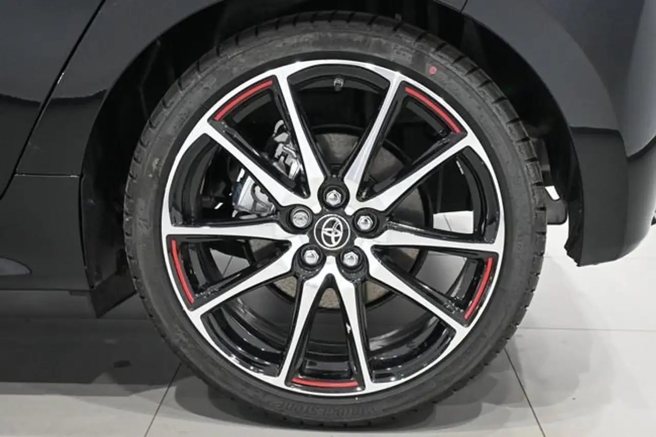 Toyota Yaris 5p 130H GR Sport — Galerie du véhicule 35