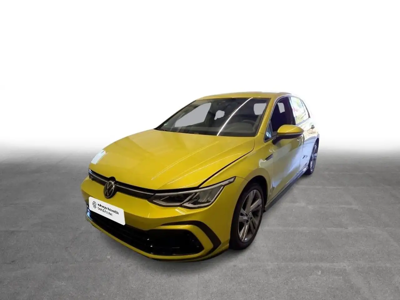 Volkswagen Golf VIII 1.5 eTSI DSG R-Line APP LED PDC — Vehicle gallery 2