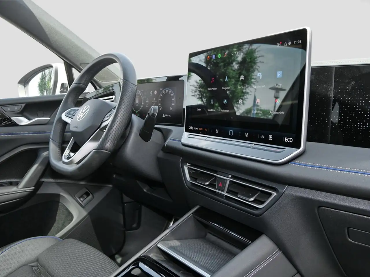 Volkswagen Tiguan 1.5 TSI eHybrid R-Line *PANO*ACC*DCC*LEDER*MATRIX* — Galería del vehículo 9