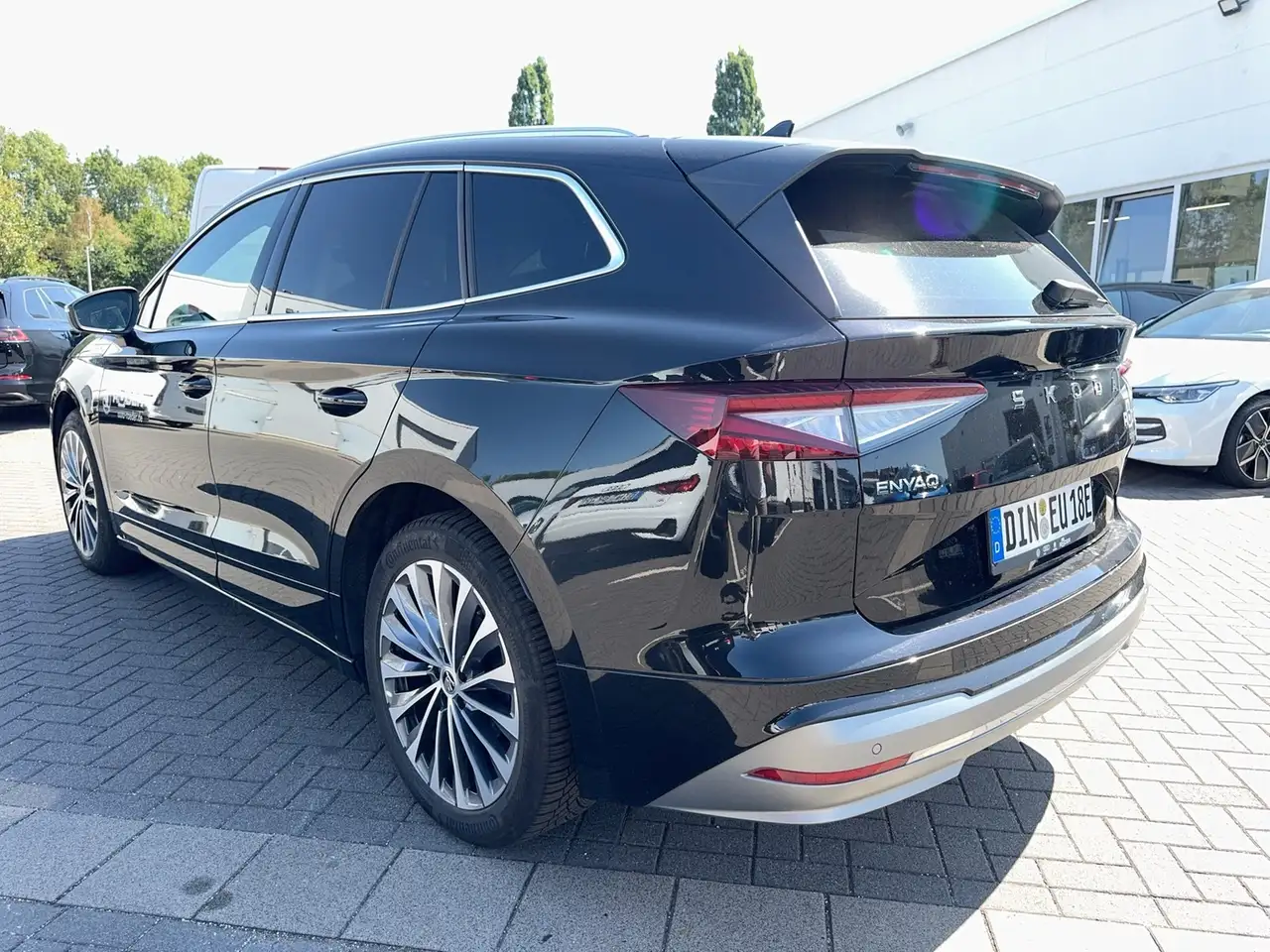 Skoda Enyaq 85 L&K Matrix-LED Canton Kamera Navi — Galería del vehículo 2