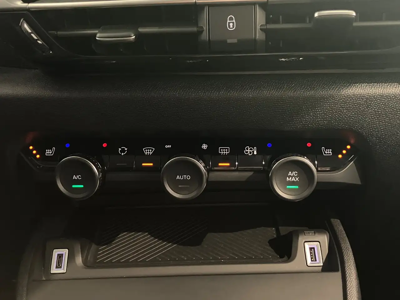 Citroen C4 18''Alu+Navi+Rückfahrkamera+Scheibenheizung — معرض صور السيارة 20