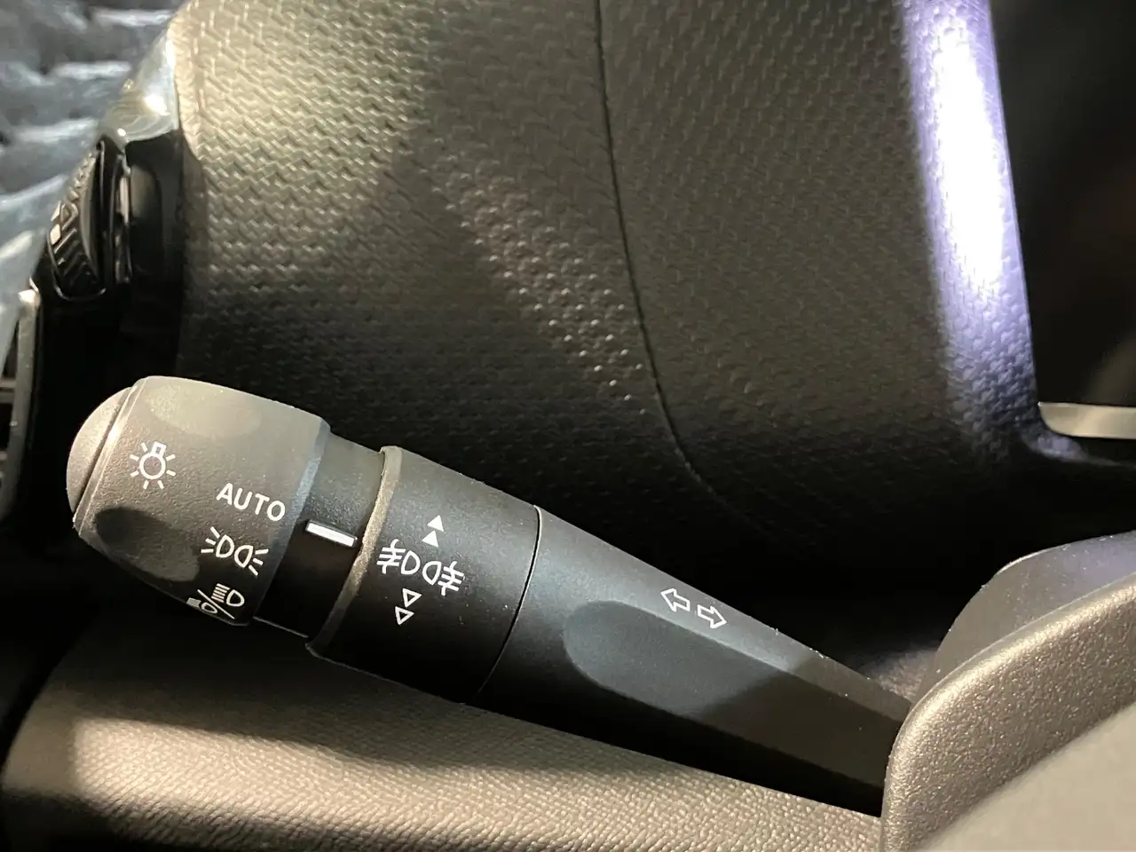 Citroen C4 18''Alu+Navi+Rückfahrkamera+Scheibenheizung — معرض صور السيارة 10