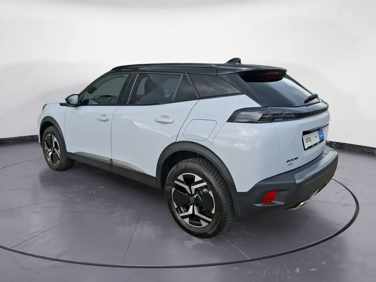 Peugeot 2008 PureTech 130 EAT8 GT *ALCANTARA * KAMERA * — Galería del vehículo 3