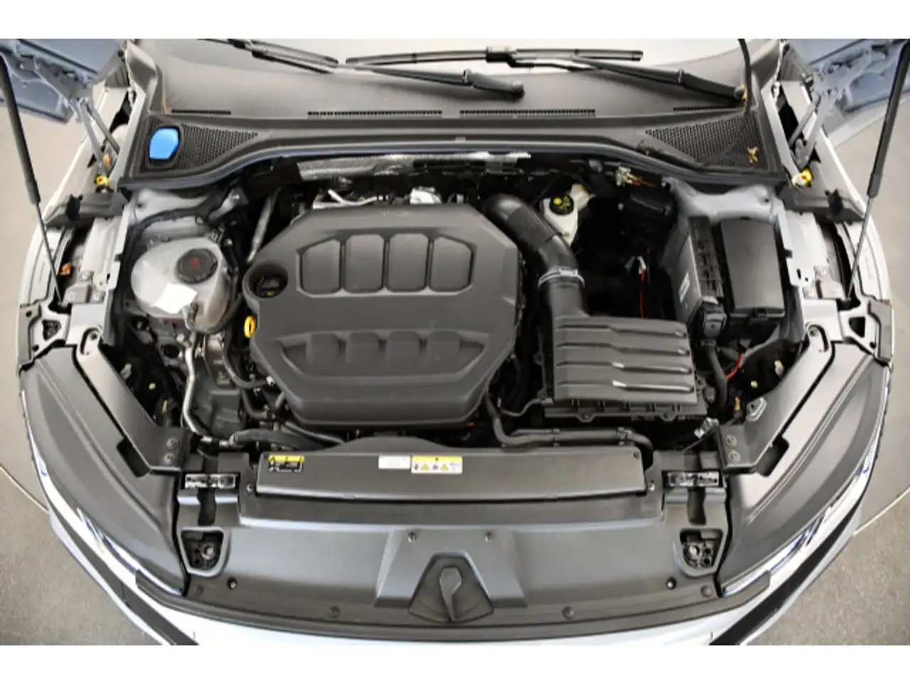 Volkswagen Arteon 2.0 TSI OPF 4Motion DSG R — Vehicle gallery 14