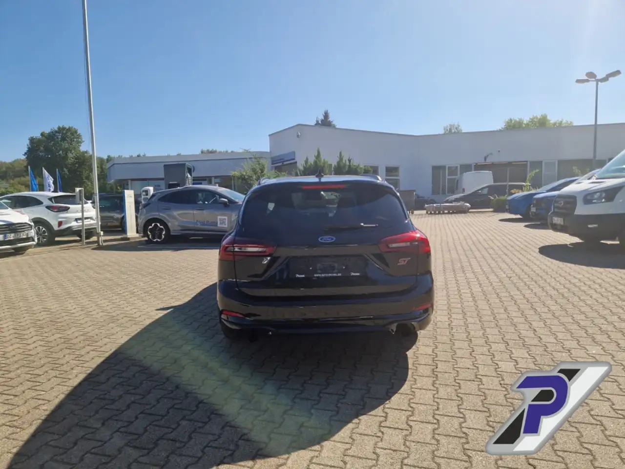 Ford Focus Turnier ST X Sportpaket HUD Navi Digitales Cockpit — معرض صور السيارة 4