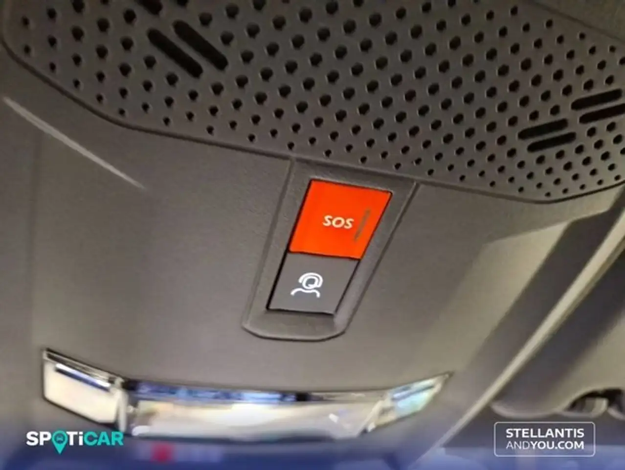 Lancia Ypsilon Hybrid 74kW (100CV) LX — معرض صور السيارة 22