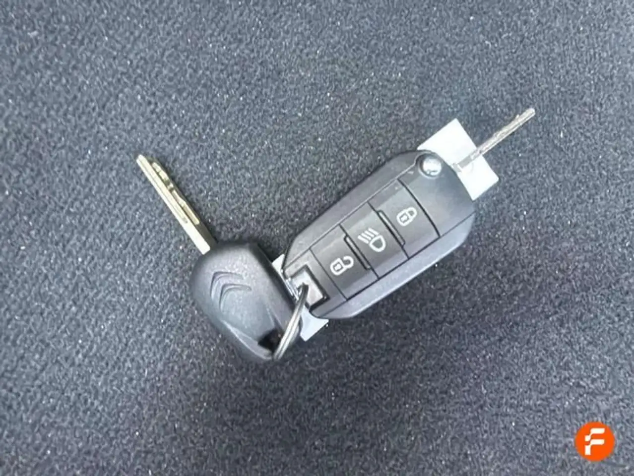 Citroen C3 PureTech 60KW (83CV) Plus — معرض صور السيارة 20