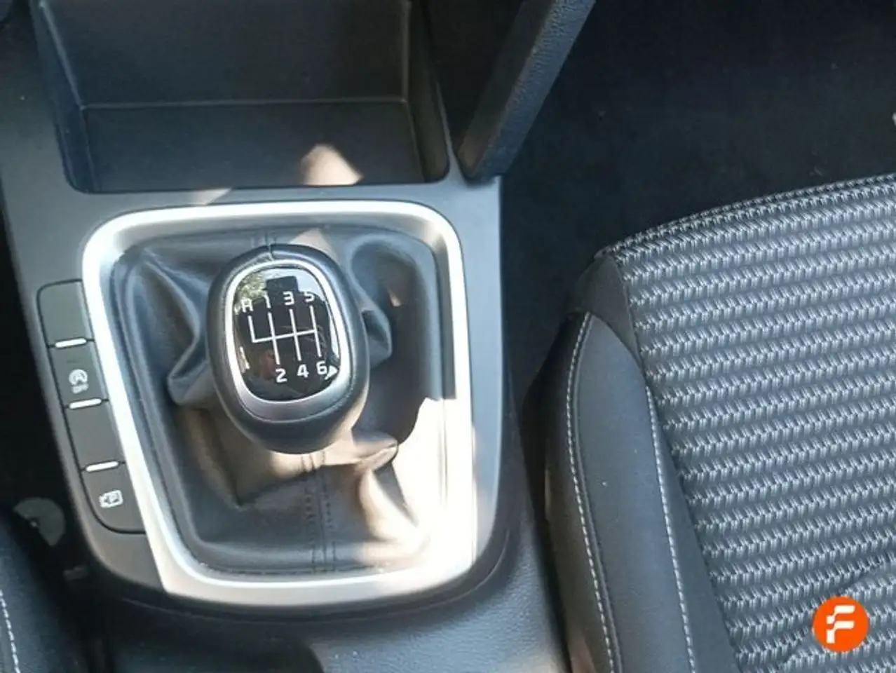 Kia Ceed / cee'd 1.0 T-GDI Drive 100 — معرض صور السيارة 27