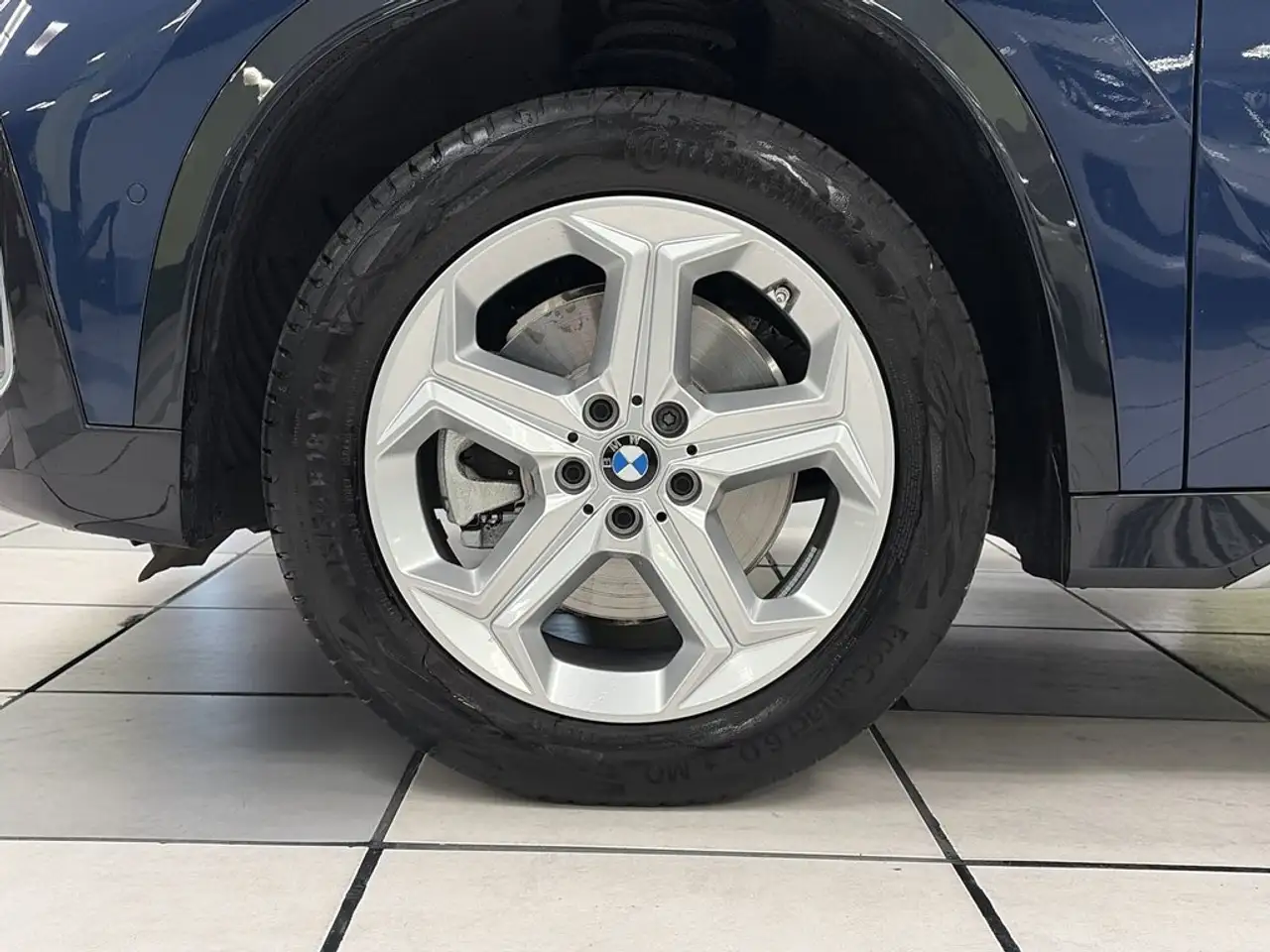 BMW X1 sDrive 20iA — معرض صور السيارة 7