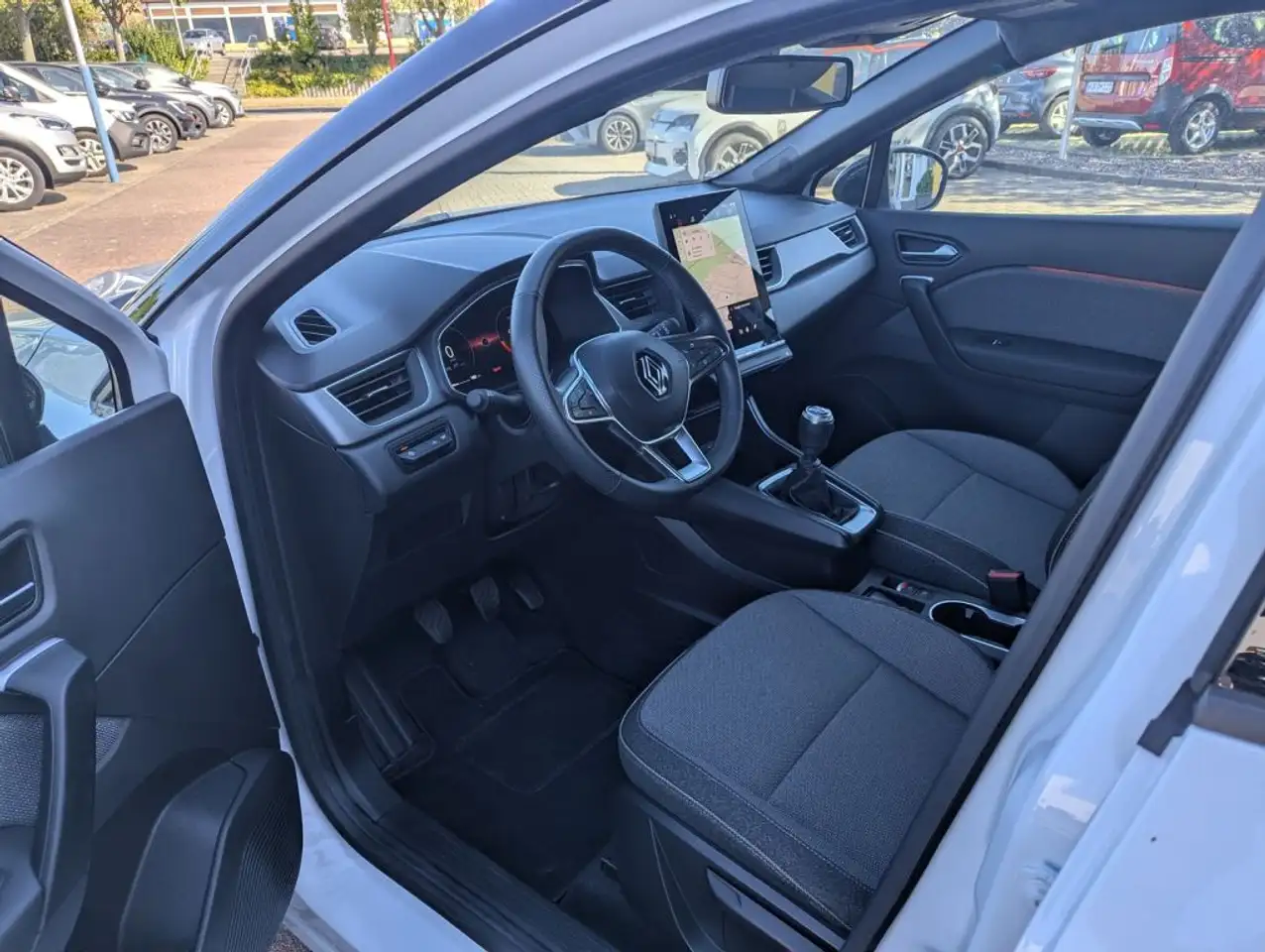 Renault Captur TCe Mild Hybrid 140 TECHNO — Galerie du véhicule 7