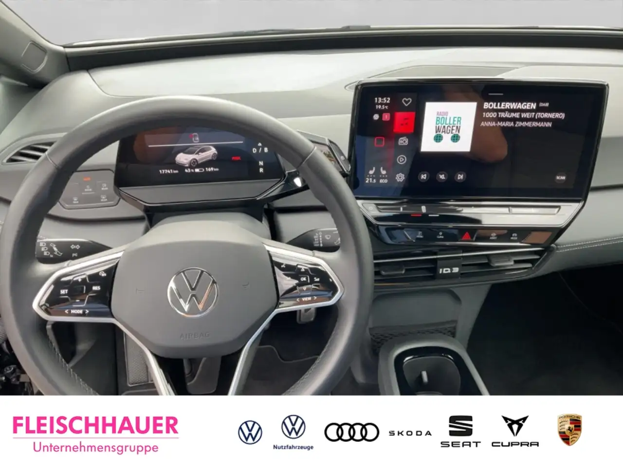 Volkswagen ID.3 Pro Navi LED ACC Apple CarPlay Klima Fahrerprofil — معرض صور السيارة 9