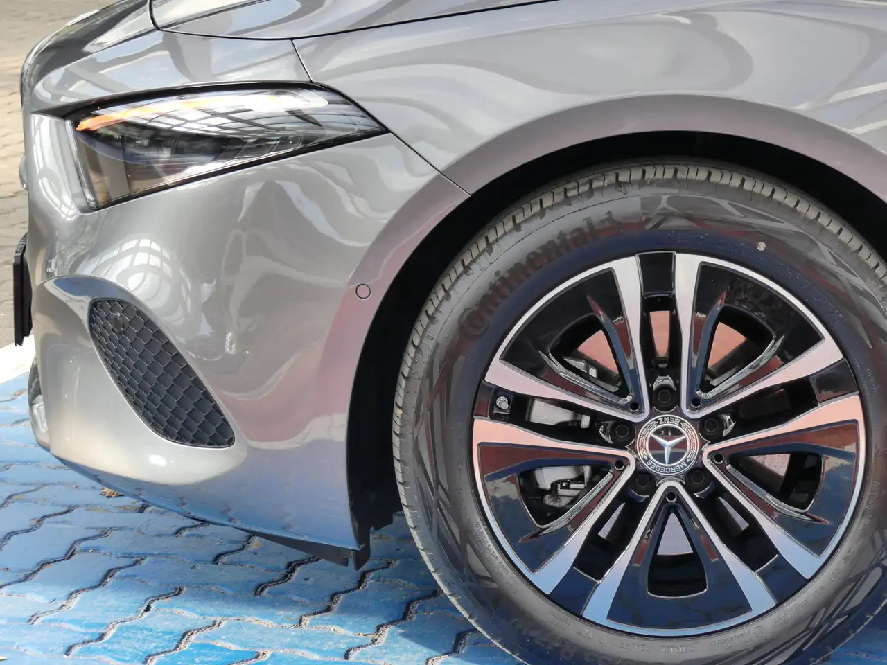 Mercedes-Benz A 180 A 180 Progressive +LED-Scheinw+MBUX+AssistPaket+ — Vehicle gallery 19
