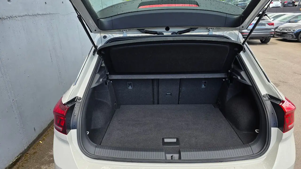 Volkswagen T-Roc 1.5 TSI DSG 3 x R-Line Pano/ACC/Kamera — معرض صور السيارة 18