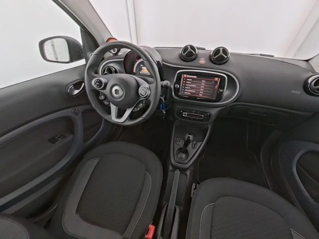 smart forTwo EQ PASSION/EXCL/22KW/RFK+EPH/JBL/PAN/SHZ/LED/GJR — Vehicle gallery 6
