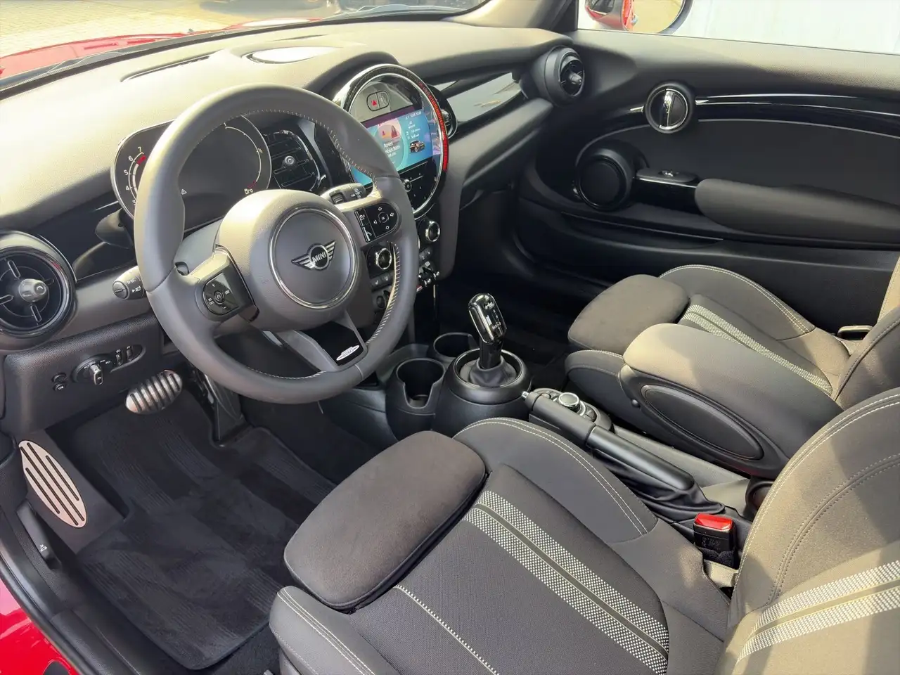 MINI Cooper JCW Trim Autom. Carplay DrivAss SHZ PDC — معرض صور السيارة 15