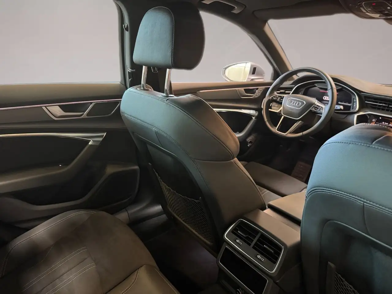 Audi A6 45TFSI quat. S line|Matrix|PANO|Magnetic|AHK — معرض صور السيارة 18